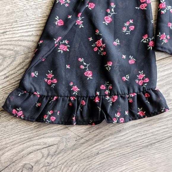 Long Sleeve Floral Chiffon Blouse - Picture 3 of 8